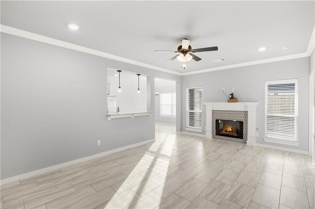 Photo - 410 Peach Ave