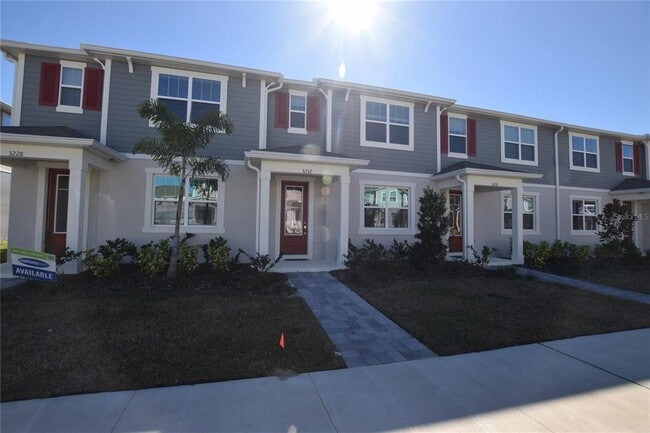 Building Photo - 3232 Gardenia Reserve St