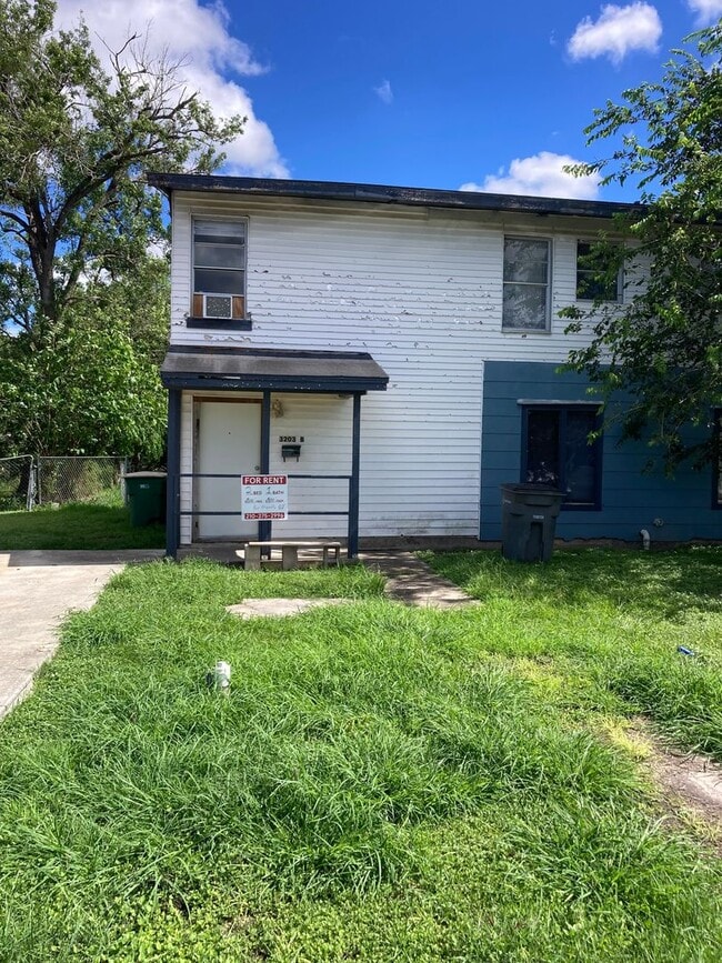 Building Photo - 3203 E Rio Grande St Unit #B