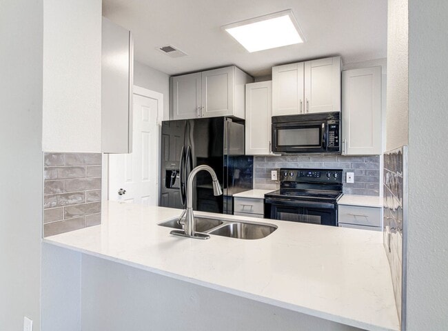 Photo - 1205/1207 Gregory Ln Unit -1205