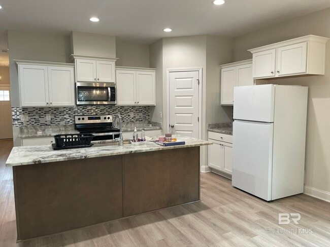 Photo - 15822 Vintage St
