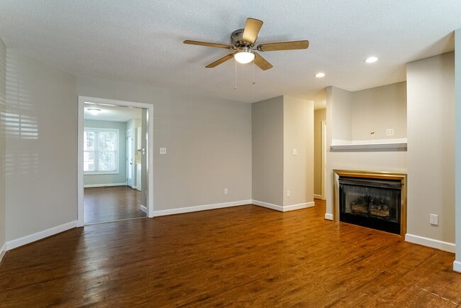Photo - 602 Coventry Dr