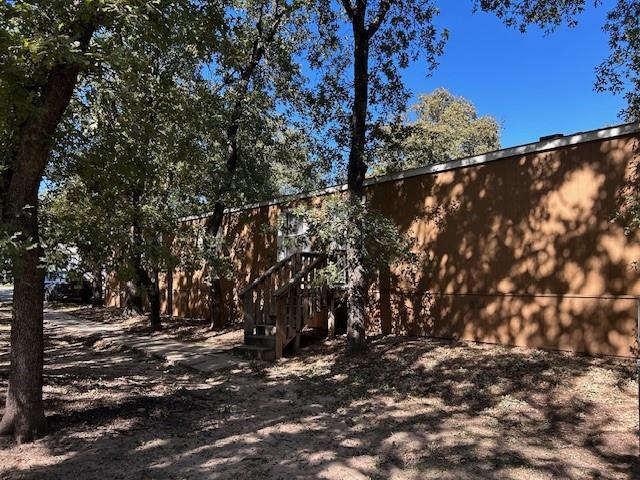 Building Photo - 1660 Sheila Dr