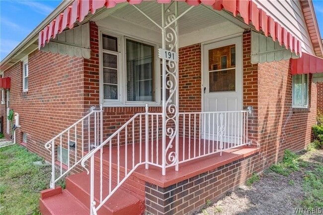 Photo - 191 Eastland Pkwy