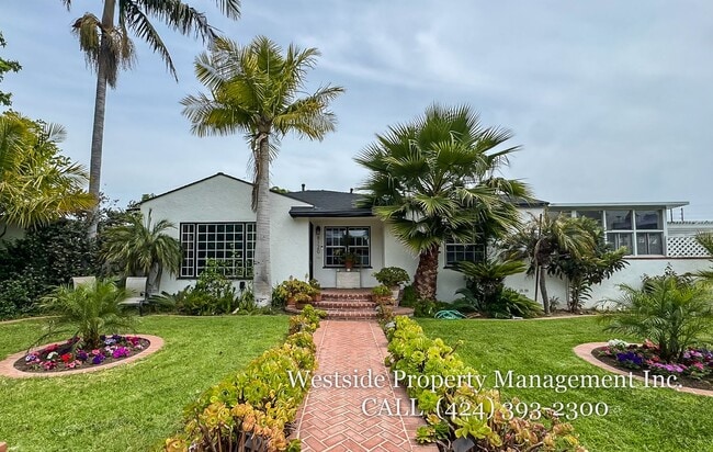 Building Photo - 8120 Glider Ave