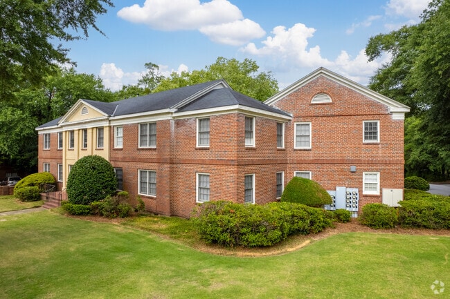 Hillcrest Apartments