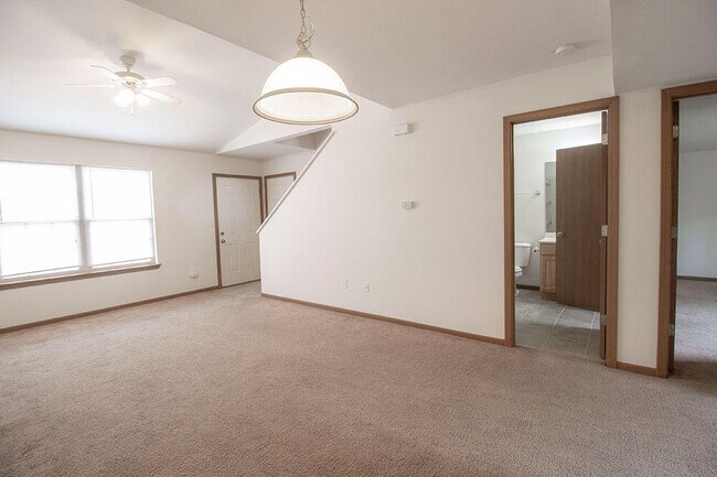 Photo - 2119 N Ballenger Ln