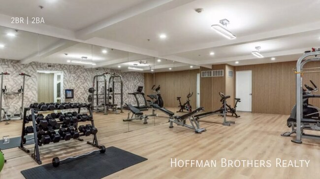 Photo - 7076 Hawthorn Ave Unit PH1