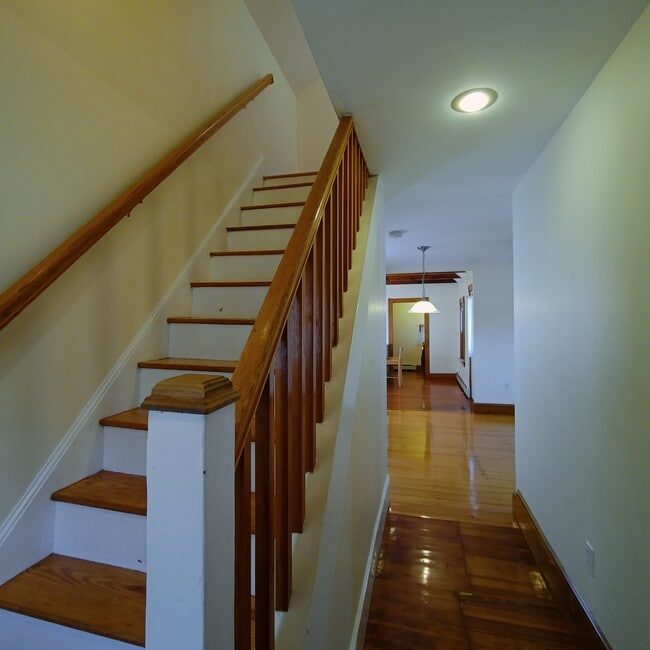 Photo - 376 Grove St