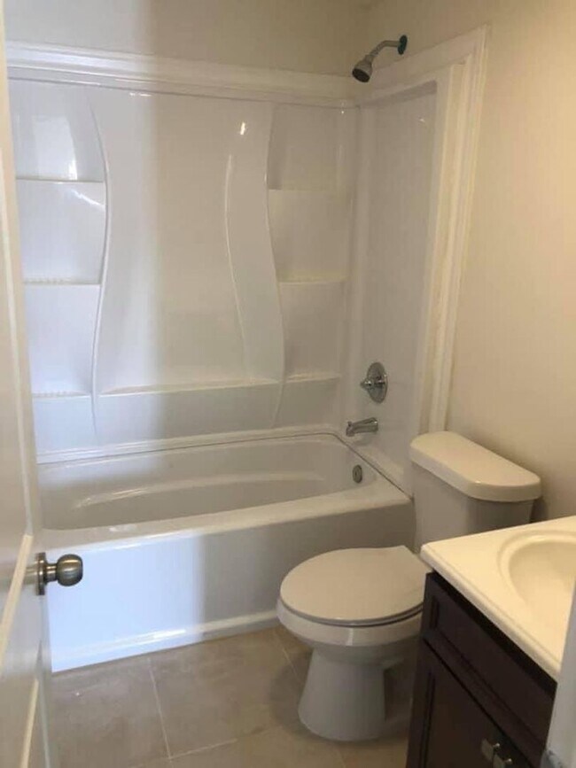 Photo - 3301 S Louisiana Ave Unit Apt 4