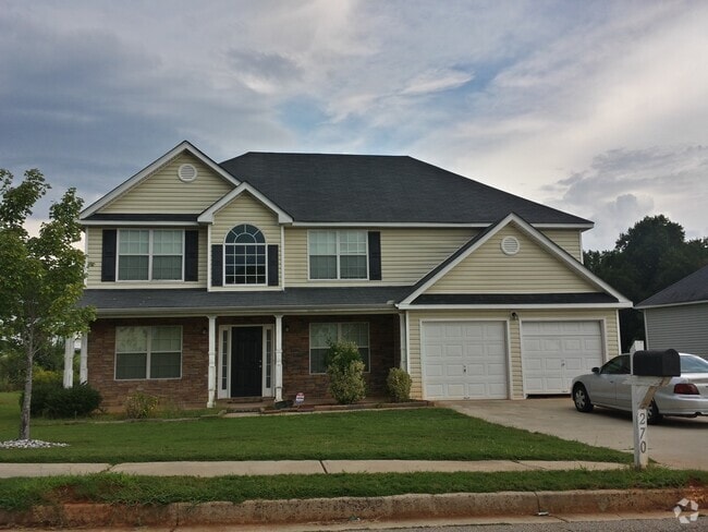 Building Photo - Impressive 4 bedroom and 3 bath home!