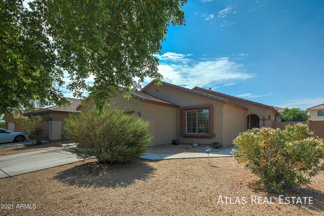 Photo - 13917 W Country Gables Dr