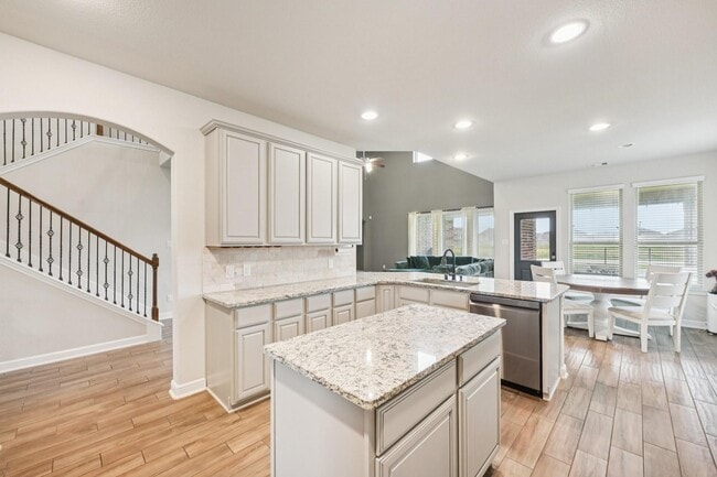 Photo - 2406 Harborwood Ct