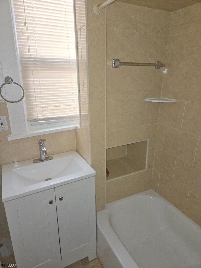 Photo - 63 Hammond Ave Unit 3