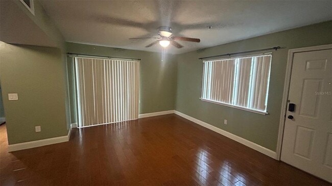 Photo - 2360 SW Archer Rd Unit 303