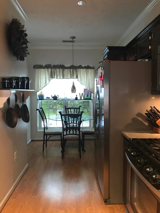 Photo - 7122 Strawn Ct