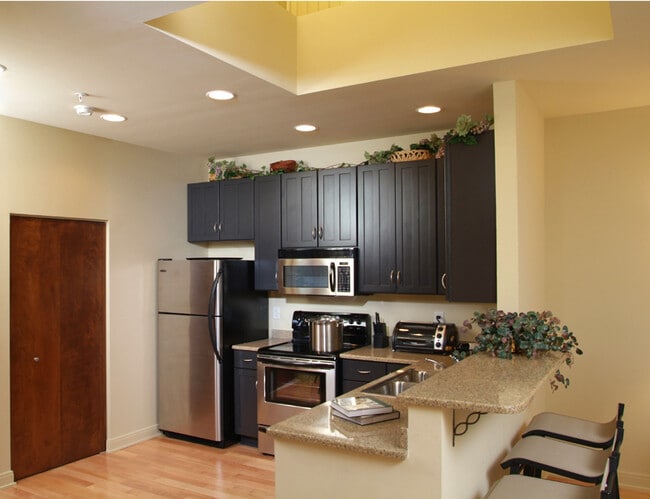 Photo - Shoemaker Building