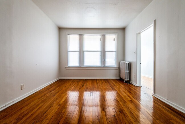 Photo - 2900 E 91st St Chicago, IL 60617