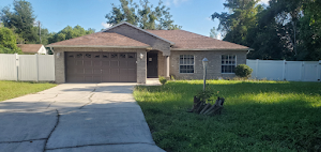 Beautiful 3 Bedroom, 2 Bathroom Home on a ... - Beautiful 3 Bedroom, 2 Bathroom Home on a ...