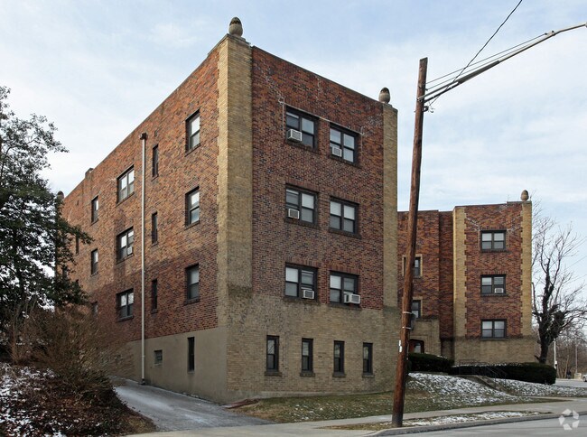 Photo - 2499 Madison Rd Apartments