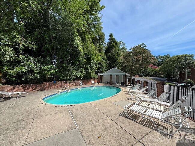 430 Queens Rd Unit 632