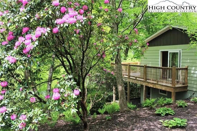 Photo - 162 Horseshoe Dr