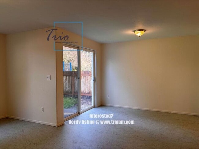 Photo - 457 Autumn Ave