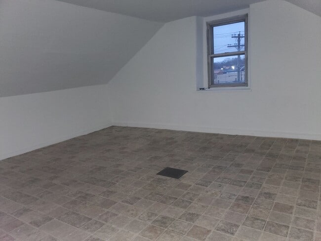 Photo - 4 Bedroom PHA