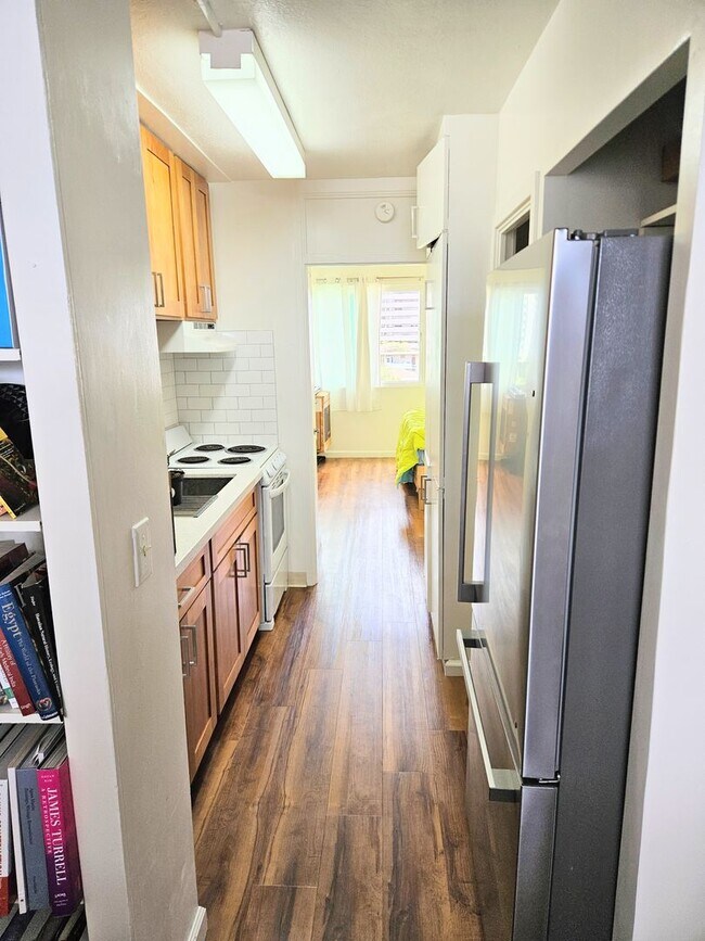 Photo - Makiki Punahou Hale Oahua Unfurnished 1 Bedroom 1 Bathroom Condominium Unit 503