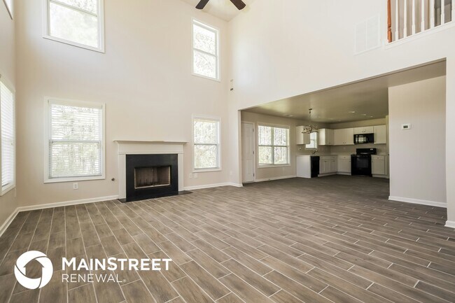 Photo - 304 Hawken Trail