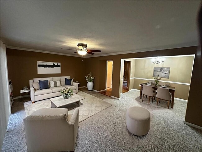 Photo - 205 Woodside Dr