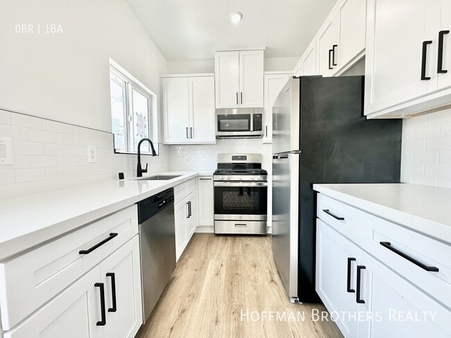 Photo - 1019 Albany St Unit 6