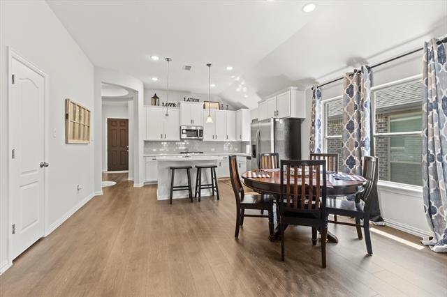 Photo - 1916 Barnhill Ln