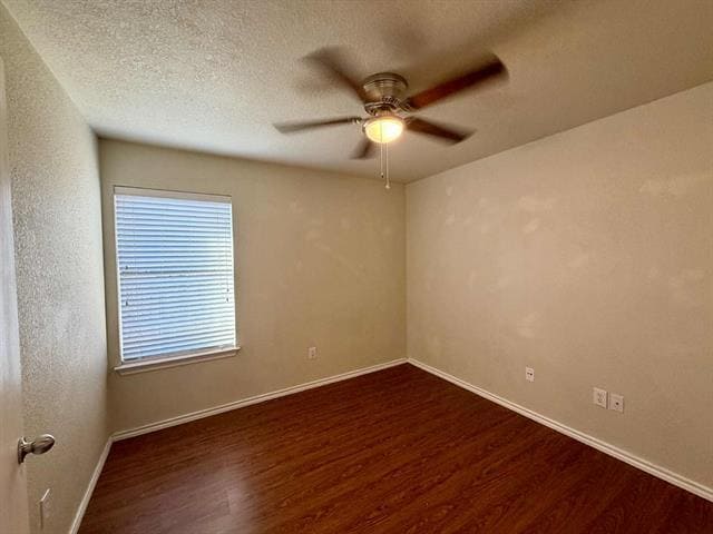 Photo - 900 Timber Oaks Ln