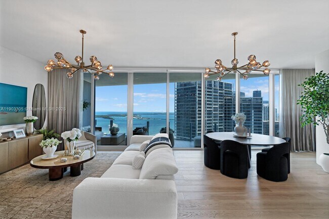 Photo - 300 Biscayne Blvd Way Unidad 4707W