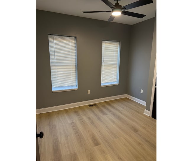427 S Augusta Ave Unit 1A Available $650 1A