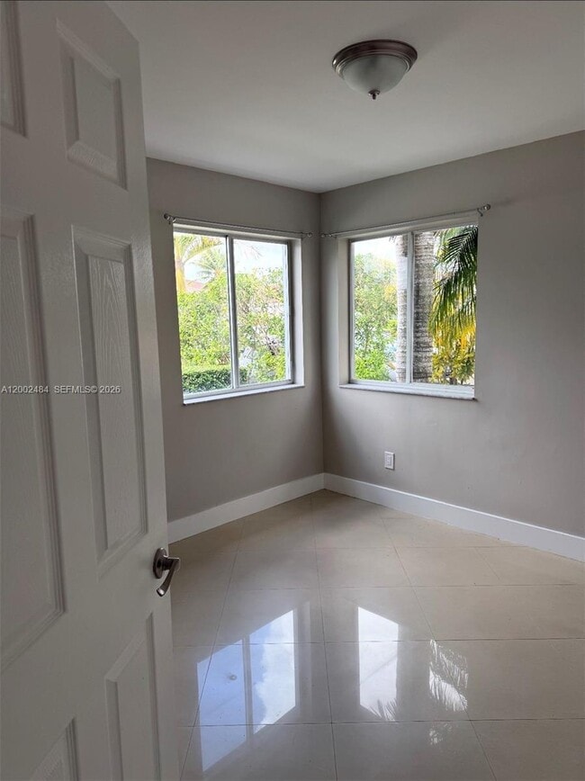 Photo - 17501 SW 142nd Ct