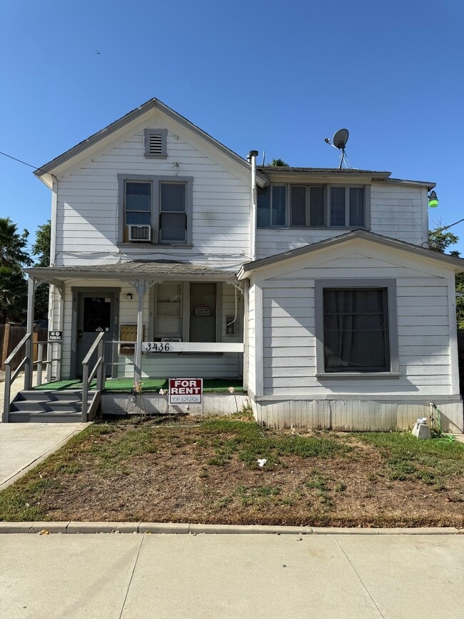 Building Photo - 3436 4th St Unit 3