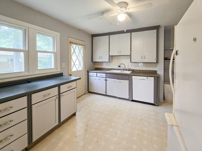 Photo - 654/656 Ripley Ave Unit 654 Ripley Ave