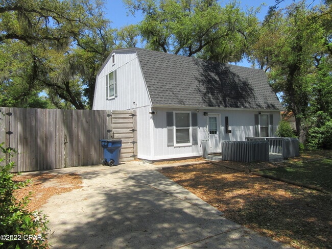 Photo - 1113 Arthur Ave