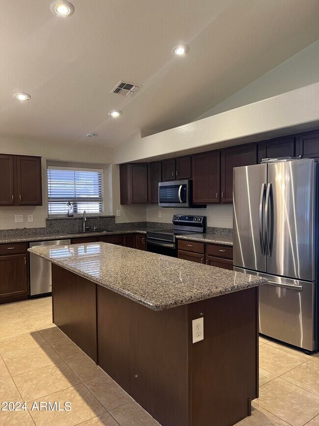 Photo - 775 E Blue Ridge Way