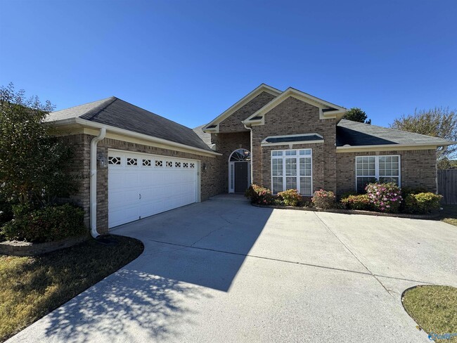 Building Photo - 114 Appleberry Ln