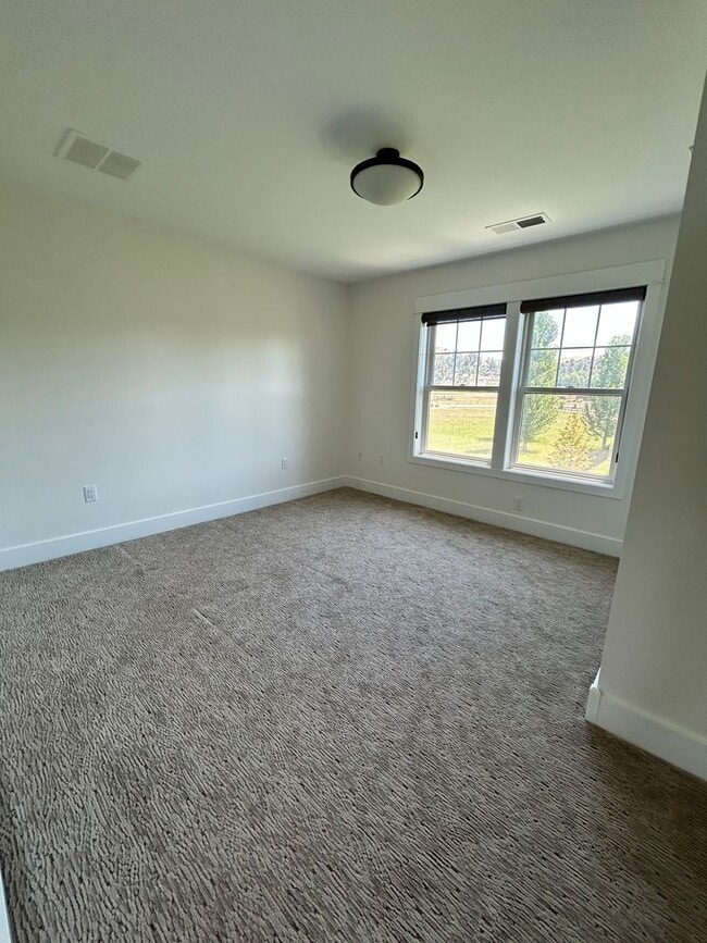 Photo - Stunning luxury rental!