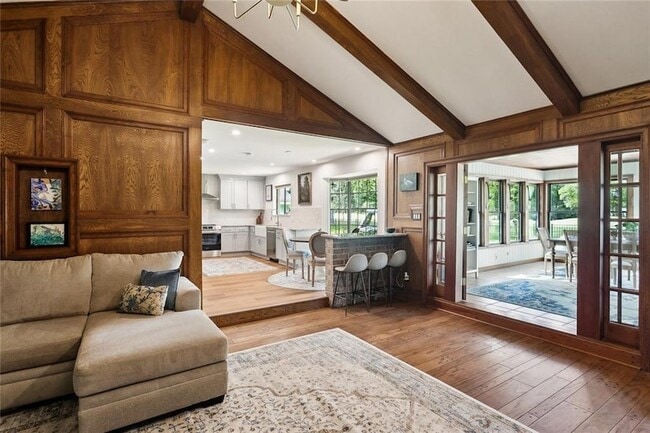 Photo - 773 Bocage Ln