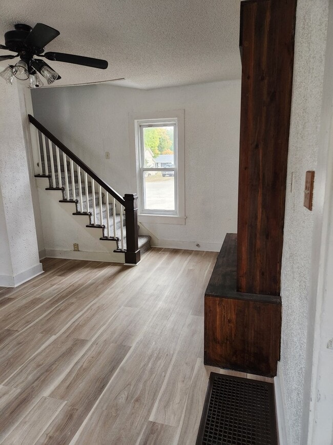 Photo - 211 S Morgan St