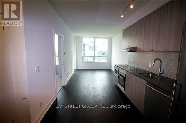 Photo - 7 Kenaston Gardens Unit 607