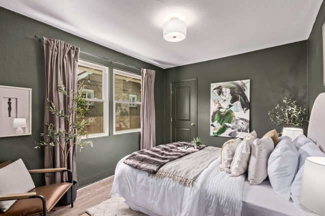 Photo - 3208 Fillmore St