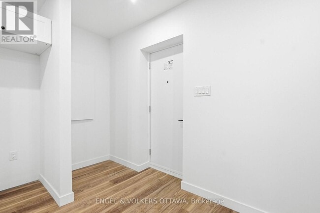 Photo - 322 Frontenac St Unité D