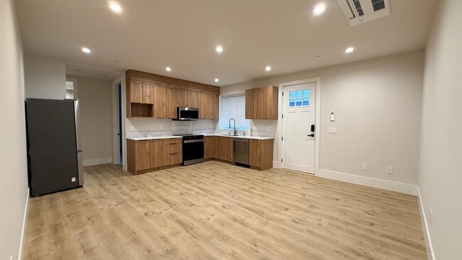 Photo - 24236 SE 26th Pl Unit ADU