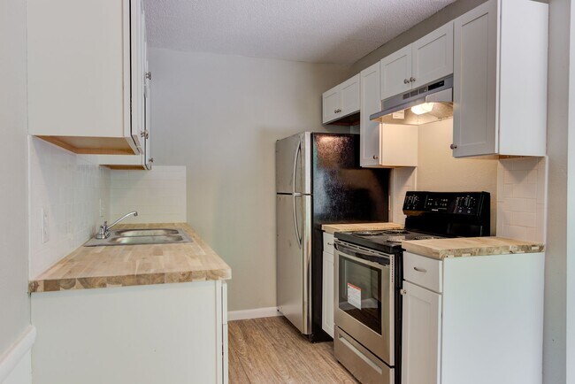 Photo - The Azalea: 1 & 2 Bedroom Apartments